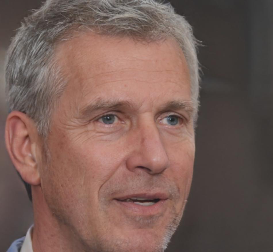 Retrato de Damián Ortega