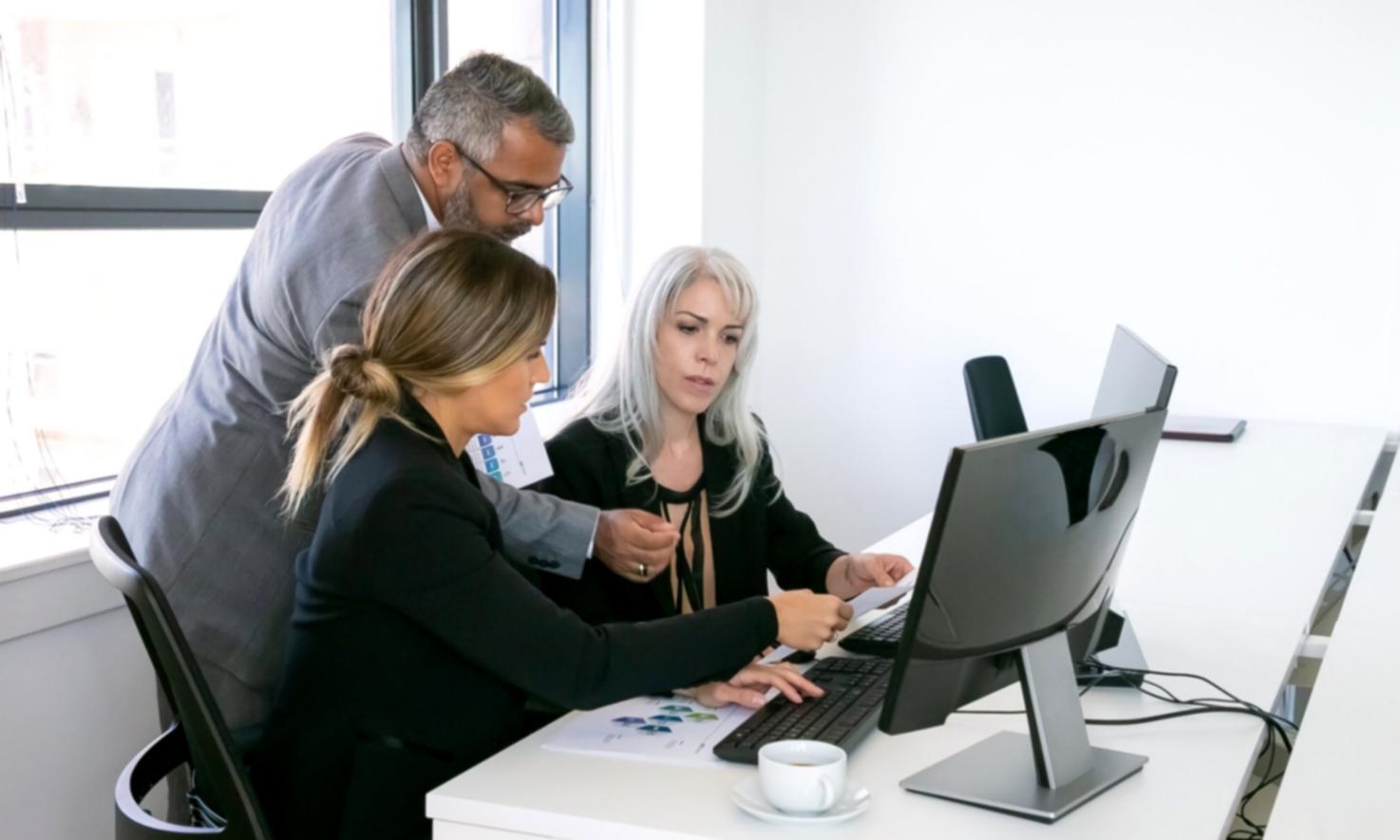 Sesión práctica de análisis financiero con casos reales